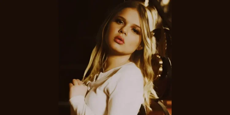 Coco Lovelock Age, Bio, Career & Net Worth 2025