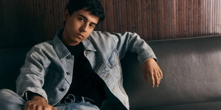 Esta Danada lyrics by Ivan Cornejo